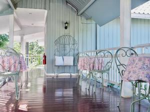 Afbeelding uit fotogalerij van Hacienda Home in Tha Sut +58 foto's