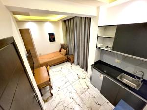 Köök või kööginurk majutusasutuses Sama Hamra Hotel