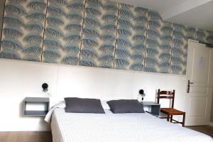 Postel nebo postele na pokoji v ubytování Hotel Kapa Gorry + 37 fotografií
