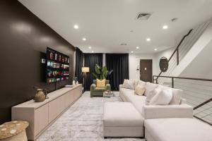 Ảnh trong thư viện ảnh của Stylish 3BR Designer Home in Harlem! ở New York +32 ảnh