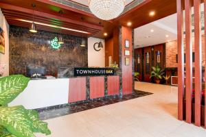 Vstupní hala nebo recepce v ubytování Townhouse OAK Nilay Residency
