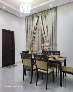 Χώρος καθιστικού στο ASR Villa