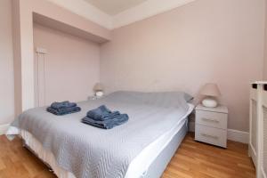 Giường trong phòng chung tại Thornbury Guest House Room 7