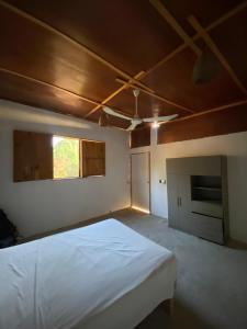 プエルト・エスコンディードにあるHostal La Barraのギャラリーの写真