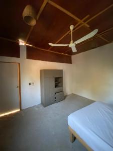 プエルト・エスコンディードにあるHostal La Barraのギャラリーの写真