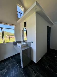 Kuchyň nebo kuchyňský kout v ubytování Valle de Cerocahui Hotel