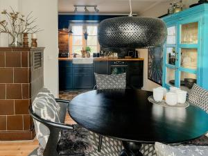 Χώρος καθιστικού στο Maritime Holiday Home Secluded On The Dike +21 φωτογραφίες