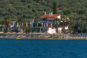 Gallery image of Over Sea Rooms & Villas in Loutra Edipsou