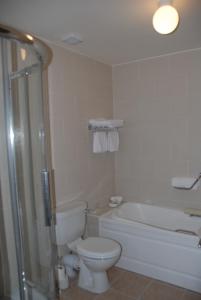 Gallery image of All the Twos Lodge in Clifden