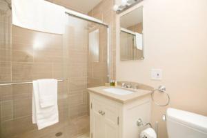 Koupelna v ubytování Newly Designed Loft - Fast Wifi - Pet Friendly