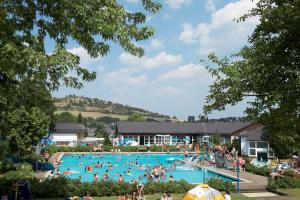 Bazén v ubytování Hotel Berghof nebo v jeho okolí