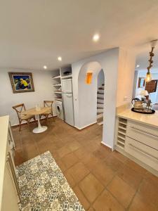 Η κουζίνα ή μικρή κουζίνα στο Maisons de Justine - Casa Carmen