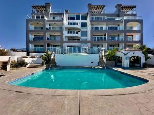 La alberca dentro o cerca de Villa Amarilla 2BR - Pool & White Sand Beach