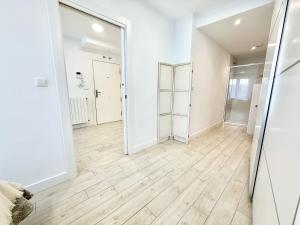 Kép Castro Holidays - Apto D Céntrico Terraza con Garaje Gratis szállásáról Castro-Urdialesben a galériában