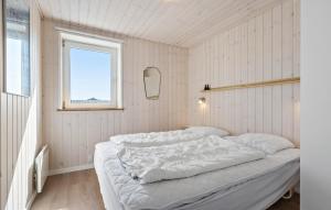 Postel nebo postele na pokoji v ubytování Holiday Home Bjerregårdsvej Denm I