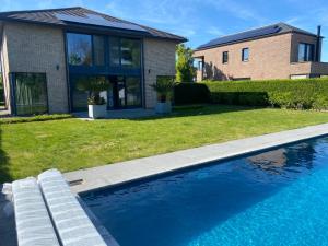 Afbeelding uit fotogalerij van Villa Azzura in Oostende +80 foto's