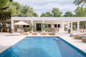 Bassein majutusasutuses Beautiful 1 hectar property near Cala Jondal või selle lähedal