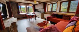 Ruang duduk di Chalet Eden Vanoise