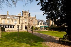 Foto da galeria de Mercure Bradford, Bankfield Hotel em Bradford