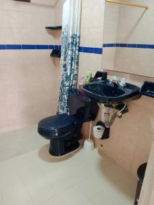Φωτογραφία από το άλμπουμ του Habitación con aire y piscina σε Santa Veronica