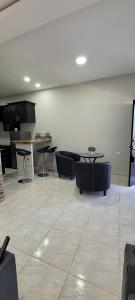 Dapur atau dapur kecil di Monaco Aparments