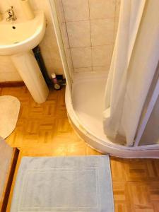 Gallery image of Cosy studios in Alfortville