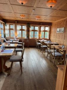 Restaurace v ubytování Hotel Schweizerblick