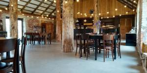 Restaurace v ubytování Ratturi talu