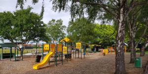 Kawasan permainan kanak-kanak di 113 On Park
