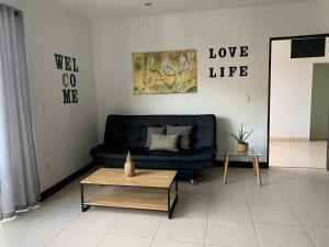 Ảnh trong thư viện ảnh của Penthouse apt Central Park View in HISTORIC building near El Poblado ở Envigado