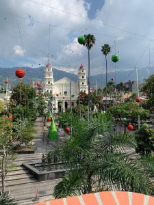 Ảnh trong thư viện ảnh của Penthouse apt Central Park View in HISTORIC building near El Poblado ở Envigado