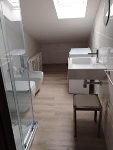 Dapur atau dapur kecil di Greta Pineto's house +9 gambar