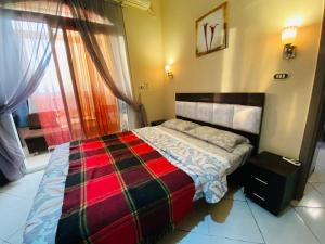 Postel nebo postele na pokoji v ubytování Desert Pearl Apartment + 37 fotografií