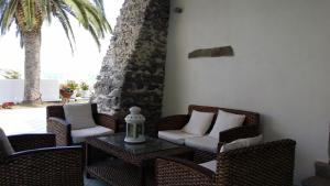 A seating area at La Zagara Hotel