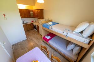 Η κουζίνα ή μικρή κουζίνα στο Vrysoula beach apartment