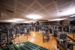 Posilňovňa alebo fitness centrum v ubytovaní Budapest Central Port Apartment