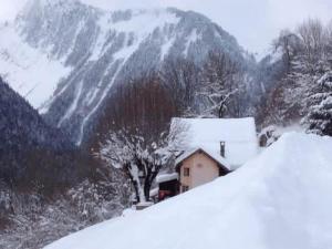 Fotografie z fotogalerie ubytování Chalet in Gstaad near Ski Slopes v destinaci Rossinière