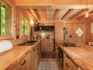 Fotografie z fotogalerie ubytování Chalet in Rossiniere near Glacier & Lake v destinaci Rossinière