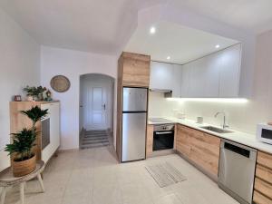 Fotografie z fotogalerie ubytování Bello apartamento con piscina a un paso del centro v destinaci Denia + 27 fotografií