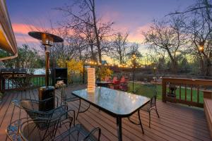 Μπαλκόνι ή βεράντα στο Cozy Luxury 4BR Home Near Airport