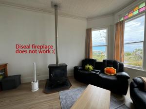 海边小屋的休息区