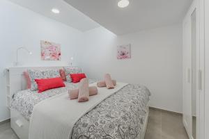 Postel nebo postele na pokoji v ubytování Sea View Apartment Casa Blanca F10 + 20 fotografií