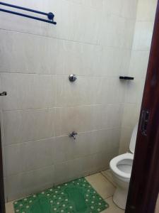 Koupelna v ubytování G&G Executive lake view 2 Bedroom + 29 fotografií