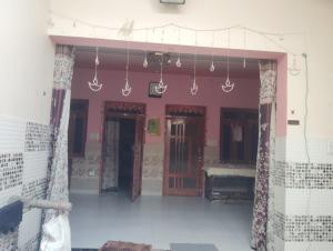 Η πρόσοψη ή η είσοδος του Shubham Homestay