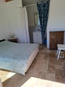 Postel nebo postele na pokoji v ubytování Chambre