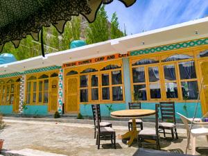 Tyakshi Summer Camp餐厅或其他用餐的地方
