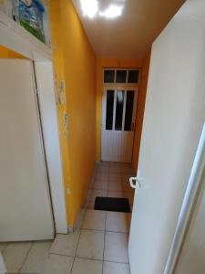 Fotografie z fotogalerie ubytování Aprtman 2 v destinaci Sutomore