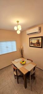 Foto sihtkohas Ciudad del Este asuva majutusasutuse cómodo y acogedor duplex galeriist