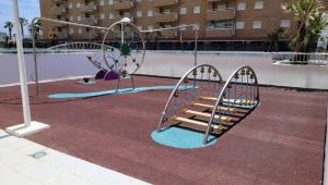 Herní místnost nebo prostor pro děti v ubytování Miramar apartamentos Cosmos