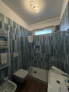 Ένα μπάνιο στο Maison Adelaide